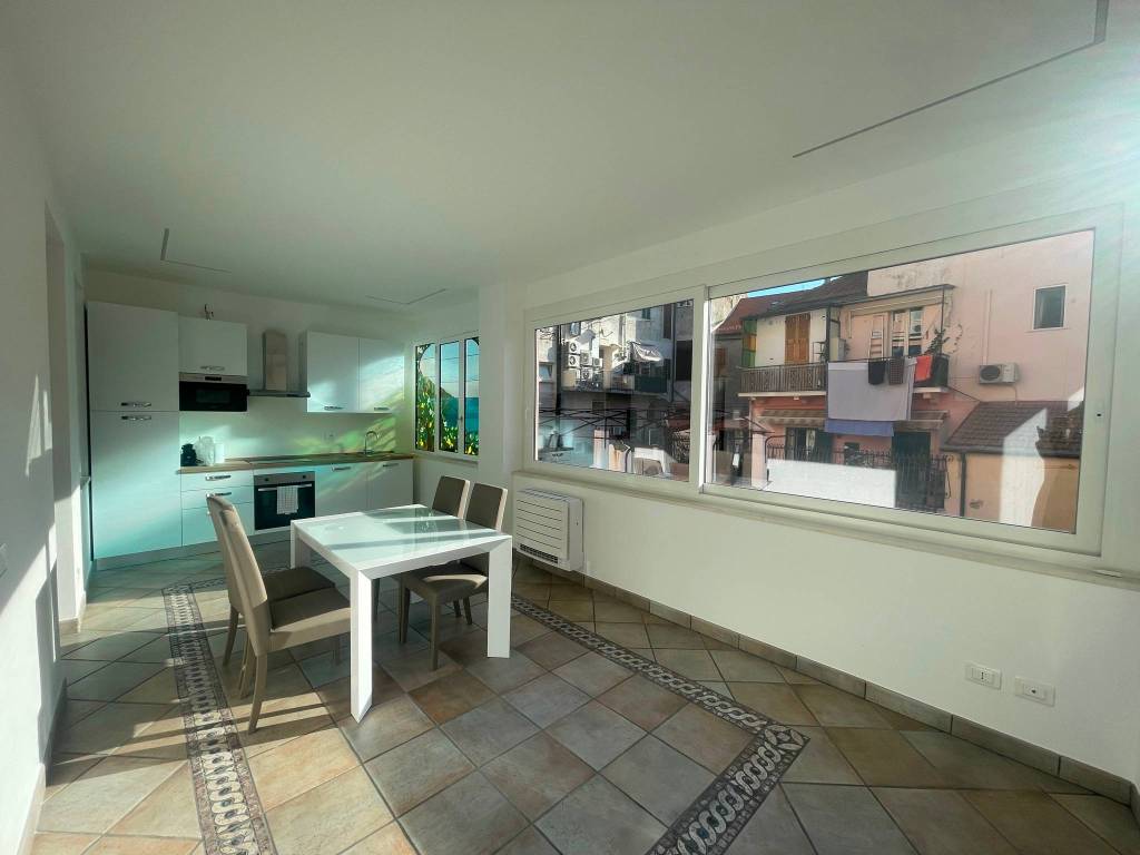 appartamento in vendita ad Alassio