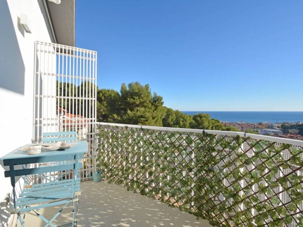 appartamento in vendita ad Alassio