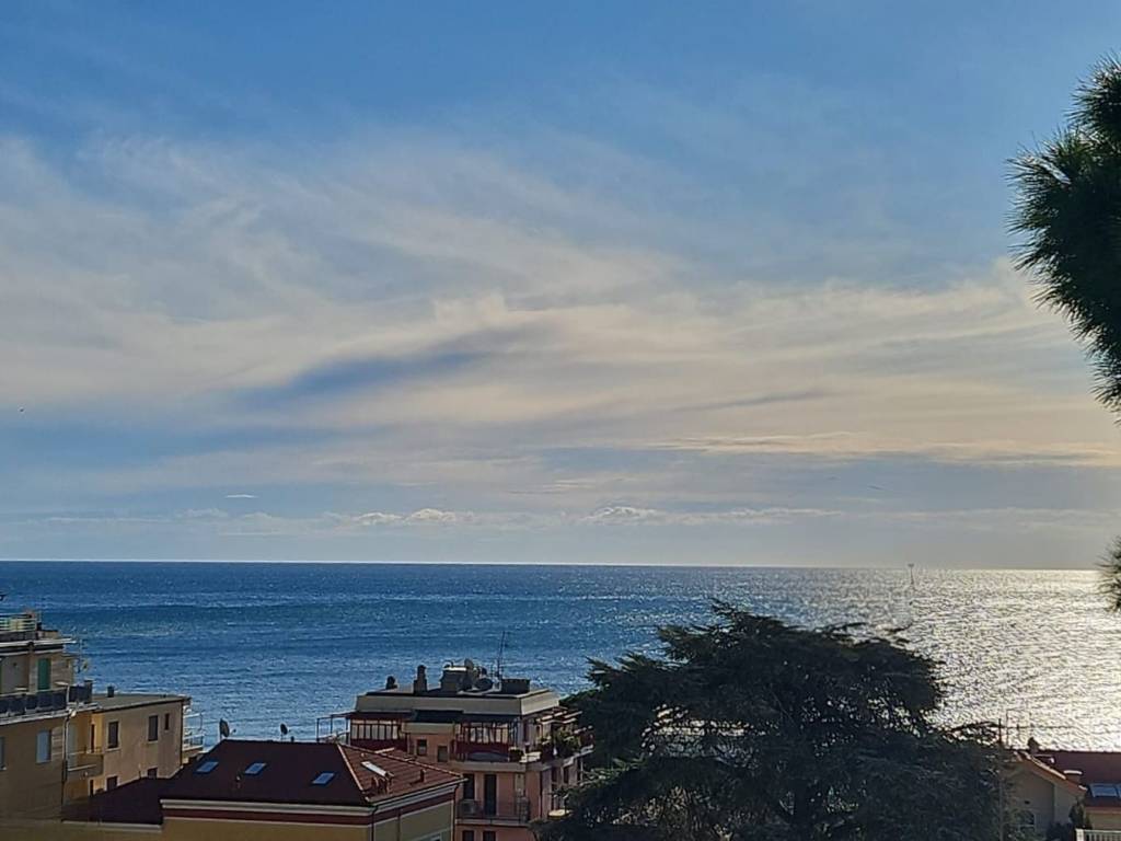 appartamento in vendita ad Alassio