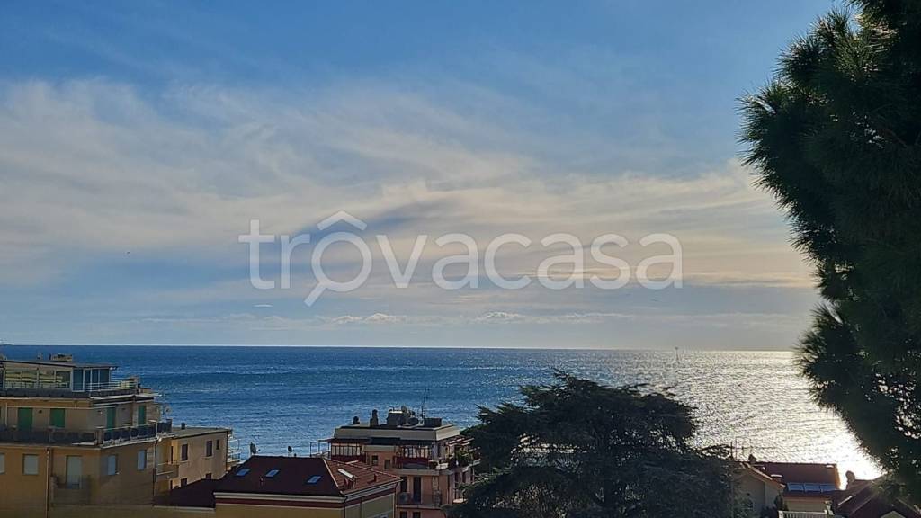 appartamento in vendita ad Alassio