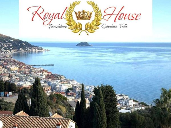 casa indipendente in vendita ad Alassio