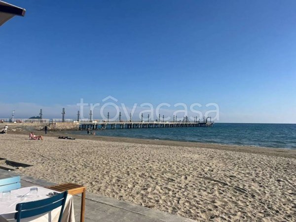 casa indipendente in vendita ad Alassio