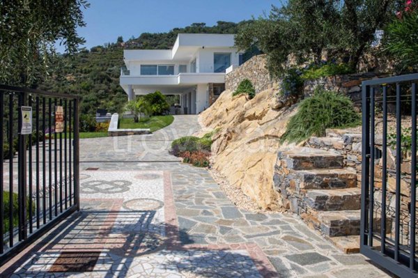 casa indipendente in vendita ad Alassio