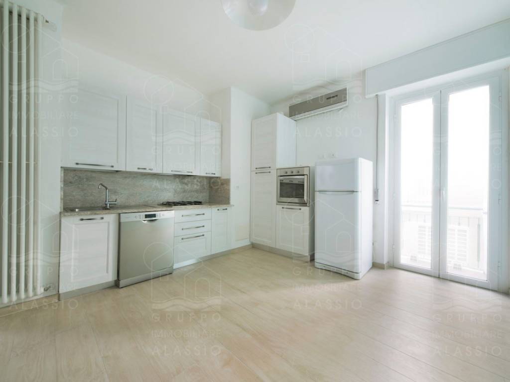 appartamento in vendita ad Alassio