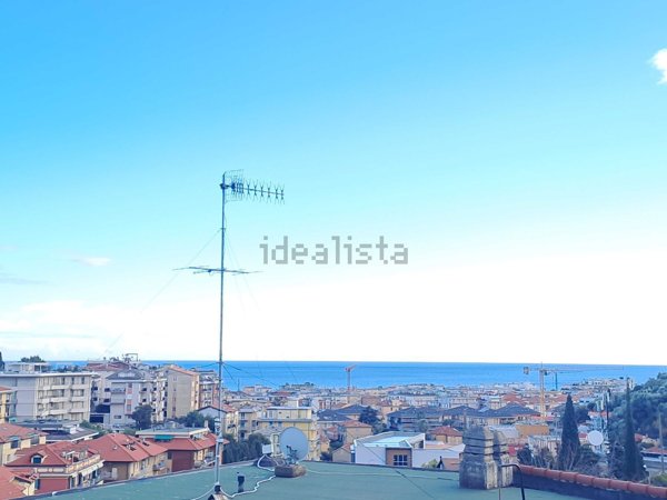 appartamento in vendita ad Alassio