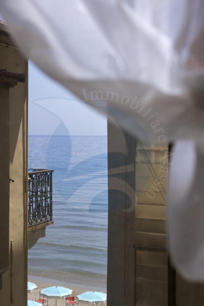 appartamento in vendita ad Alassio