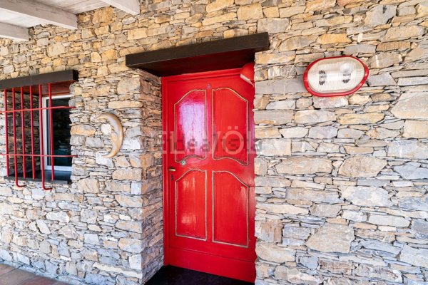 casa indipendente in vendita ad Alassio