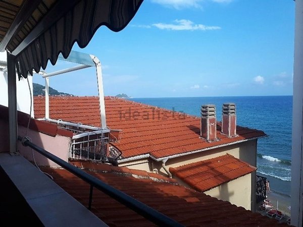 appartamento in vendita ad Alassio