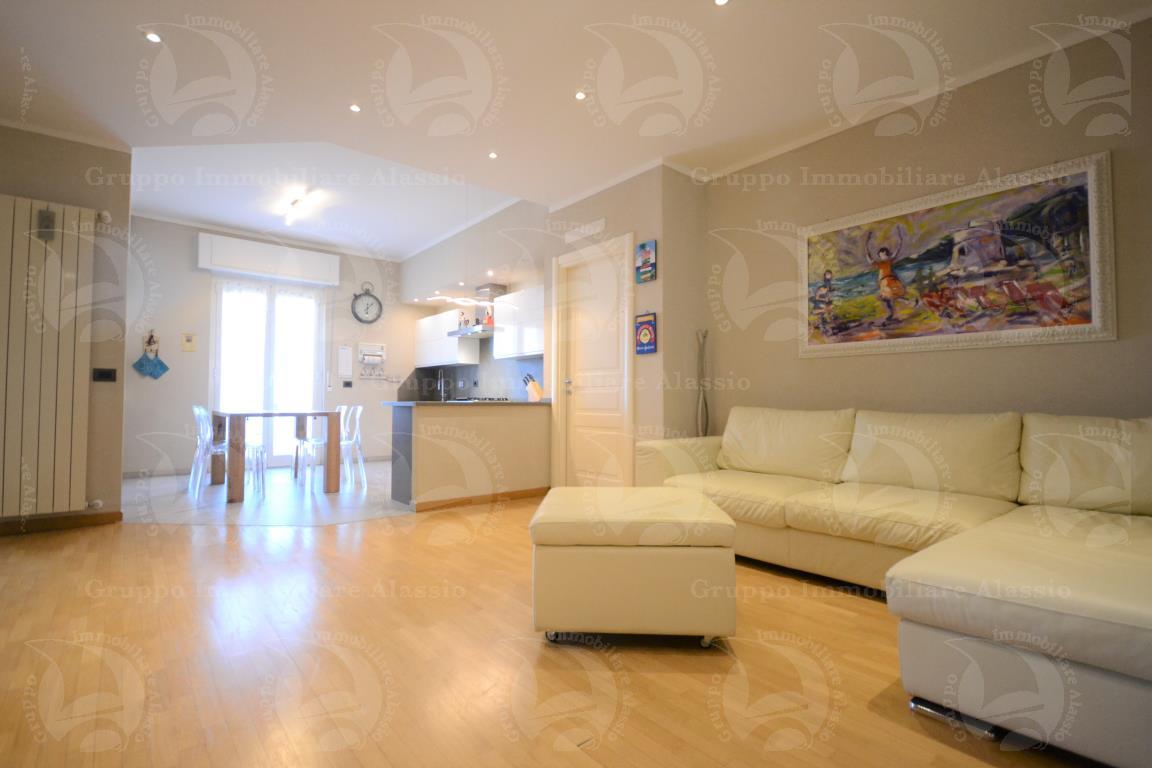 appartamento in vendita ad Alassio