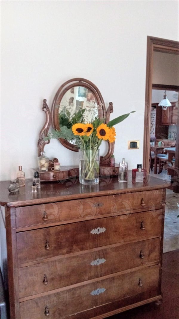 appartamento in vendita ad Alassio in zona Moglio