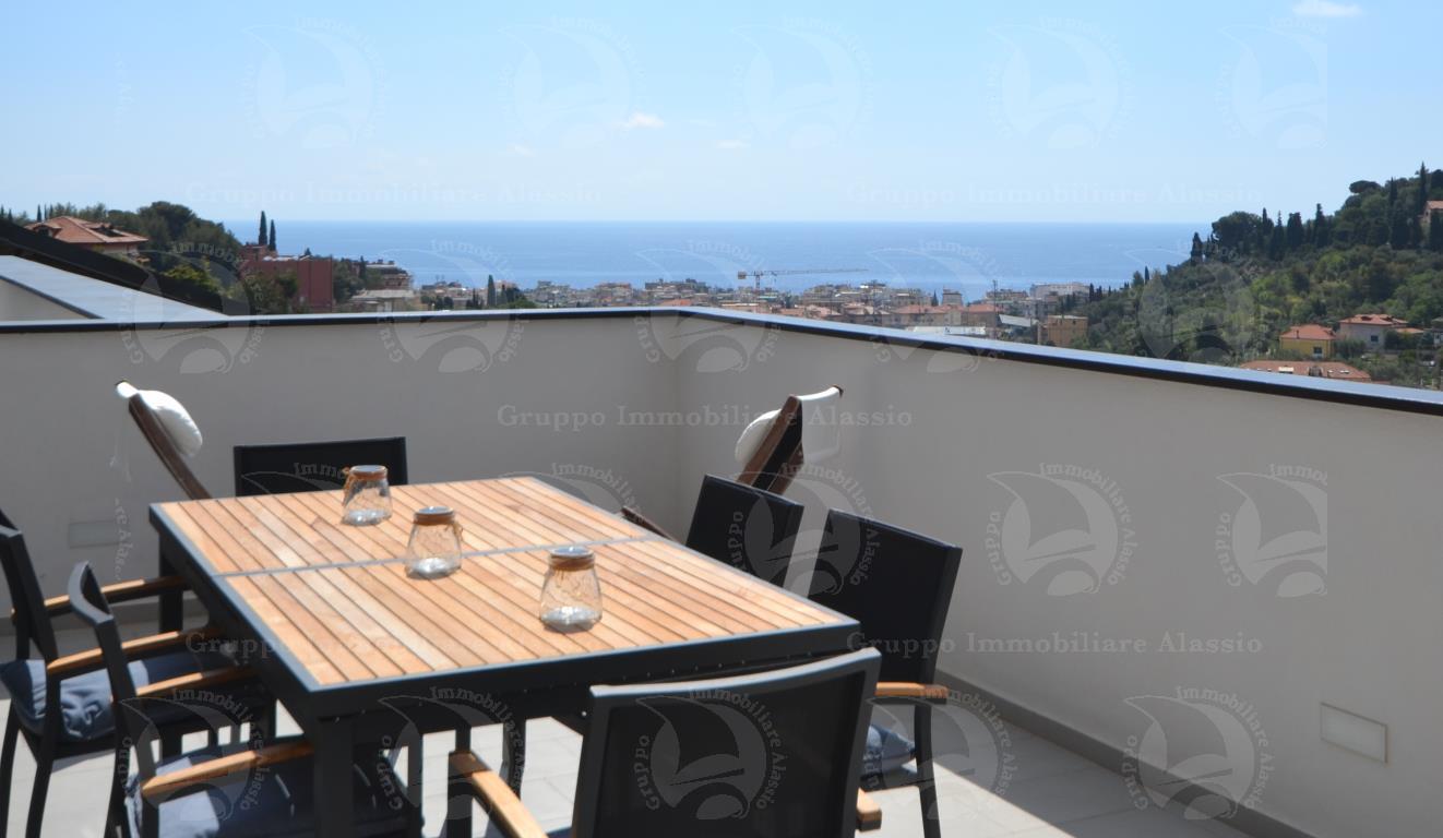 appartamento in vendita ad Alassio