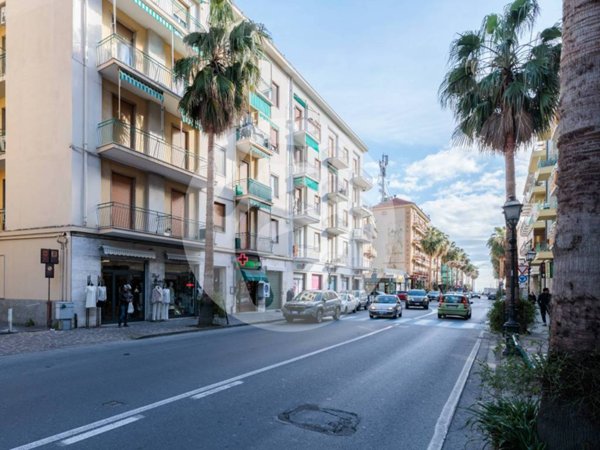 appartamento in vendita ad Alassio