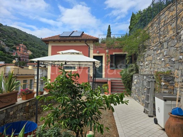 appartamento in vendita ad Alassio in zona Solva