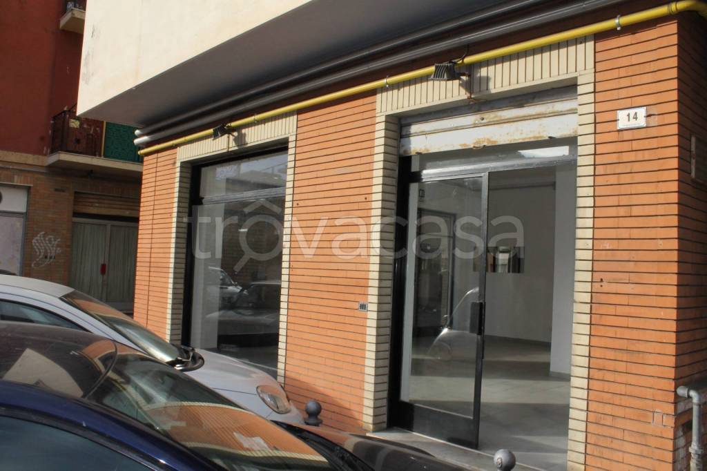 negozio in vendita ad Alassio