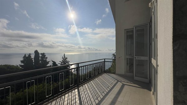 casa indipendente in vendita ad Alassio