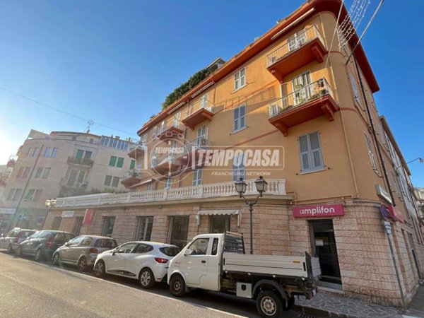 appartamento in vendita ad Alassio