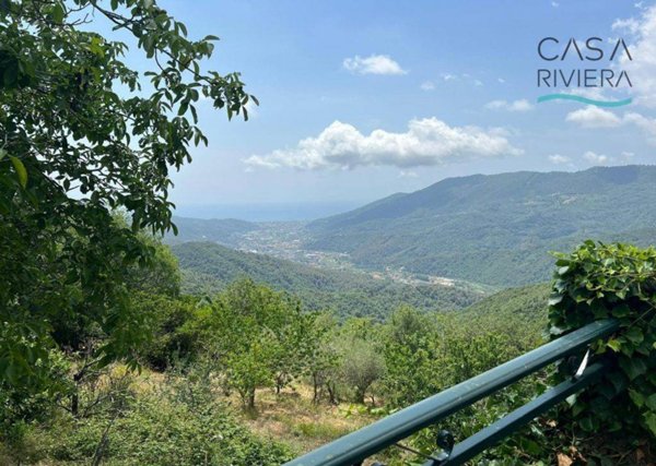 casa indipendente in vendita ad Alassio