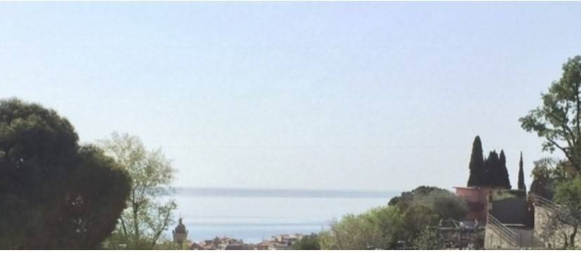 appartamento in vendita ad Alassio in zona Moglio