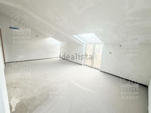 appartamento in vendita ad Alassio