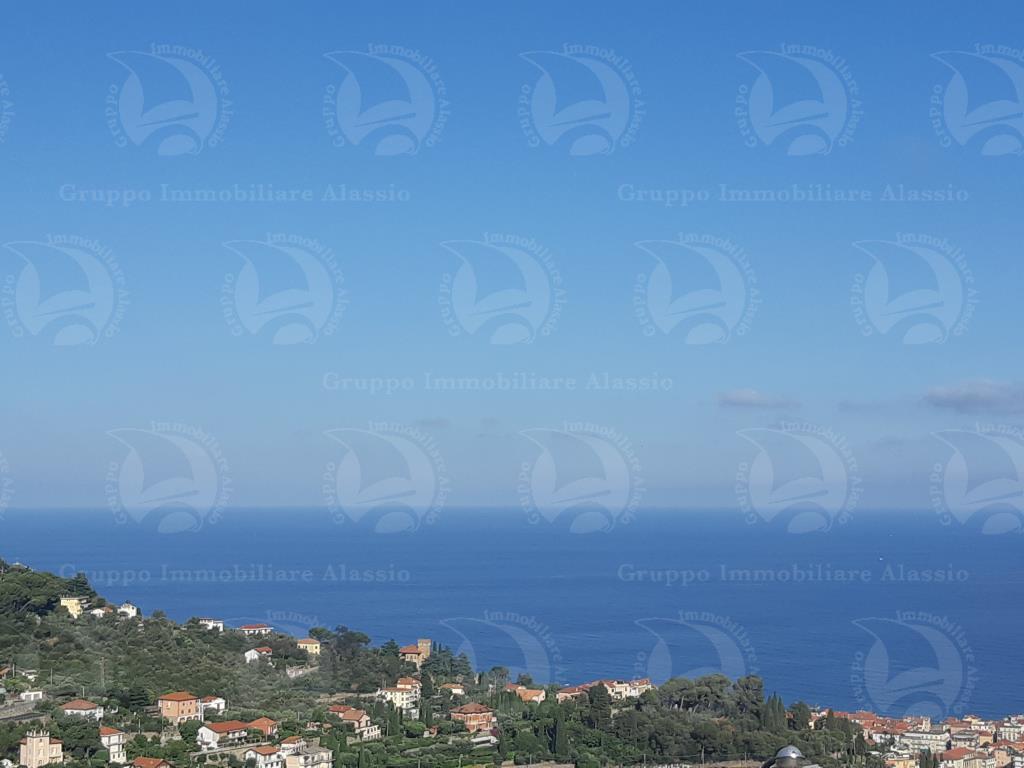 appartamento in vendita ad Alassio in zona Moglio