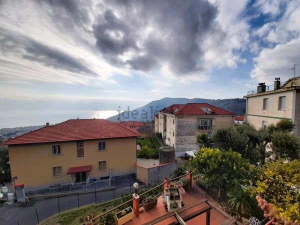 appartamento in vendita ad Alassio