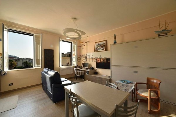appartamento in vendita ad Alassio