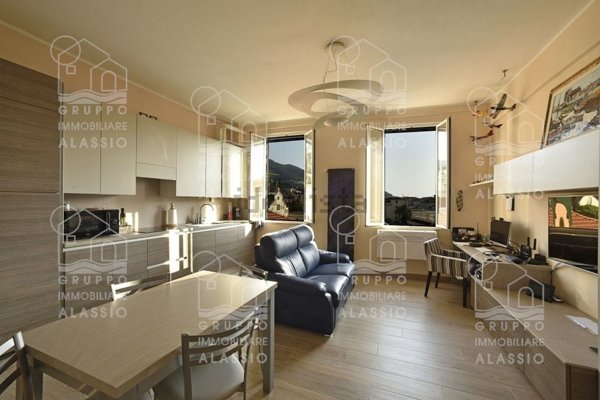 appartamento in vendita ad Alassio