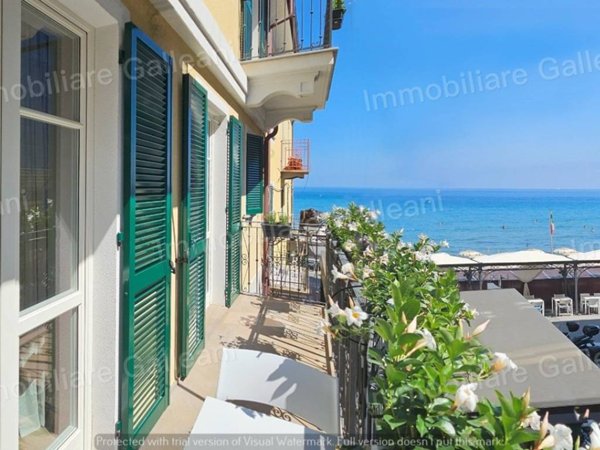 appartamento in vendita ad Alassio