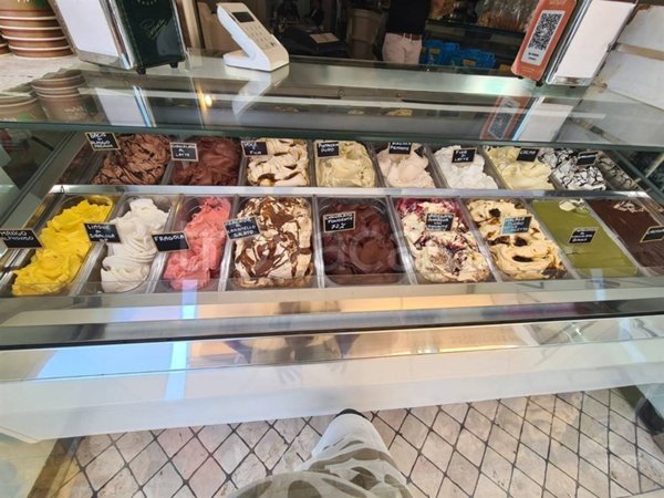 negozio in vendita ad Alassio