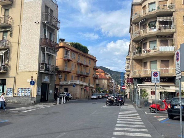 appartamento in vendita ad Alassio