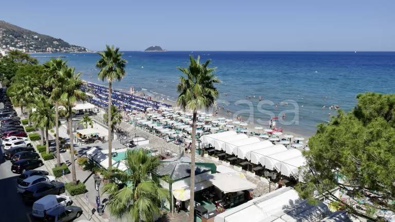 appartamento in vendita ad Alassio