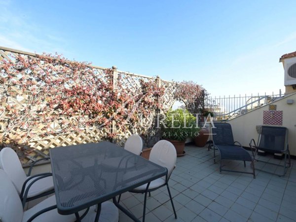 appartamento in vendita ad Alassio