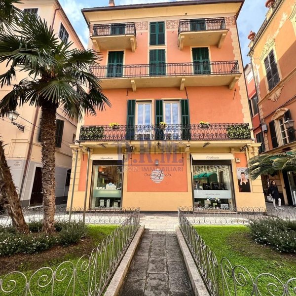 appartamento in vendita ad Alassio