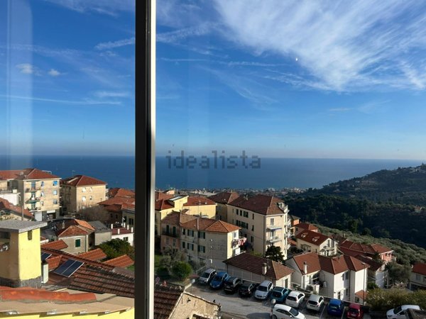 appartamento in vendita ad Alassio