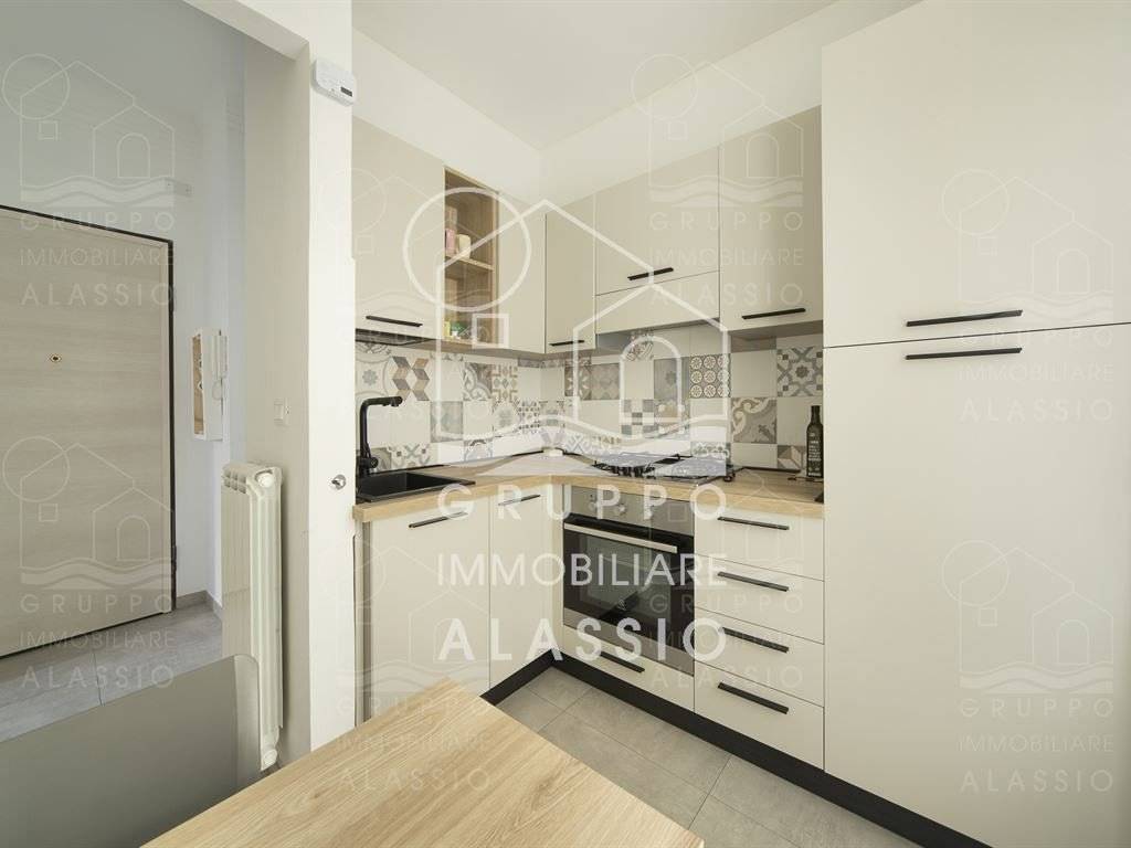 appartamento in vendita ad Alassio