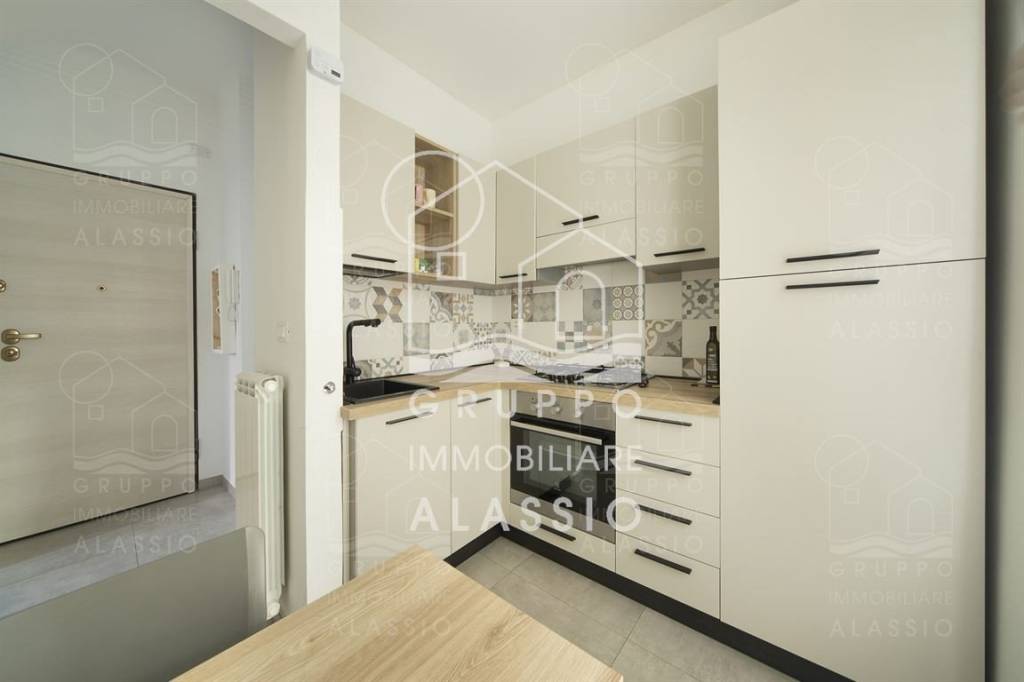 appartamento in vendita ad Alassio