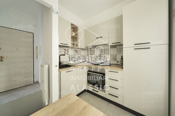 appartamento in vendita ad Alassio