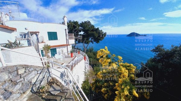 appartamento in vendita ad Alassio