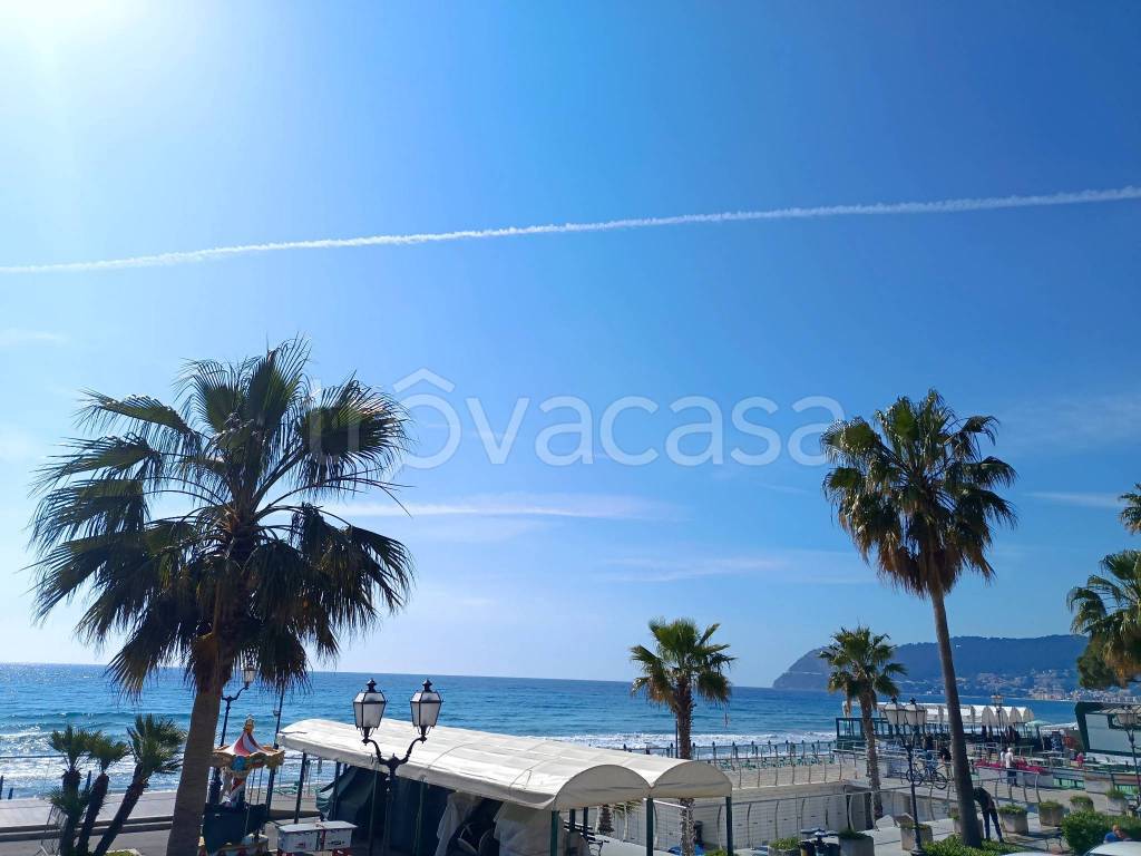 appartamento in vendita ad Alassio
