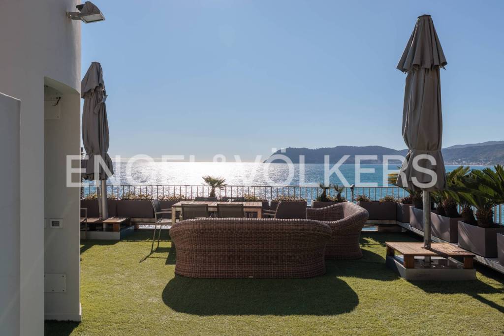 appartamento in vendita ad Alassio