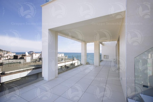 appartamento in vendita ad Alassio