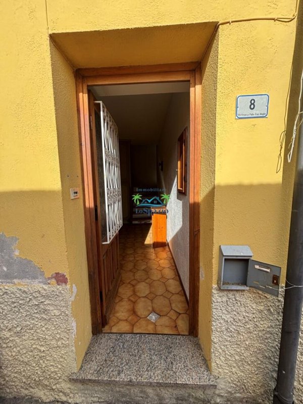 appartamento in vendita ad Alassio in zona Moglio