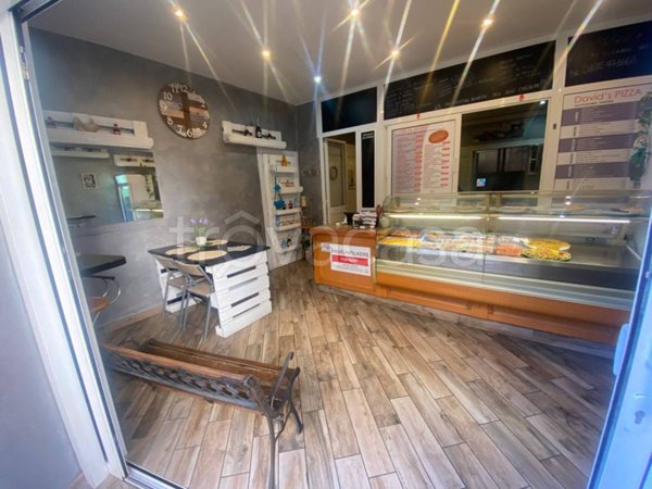 negozio in vendita ad Alassio