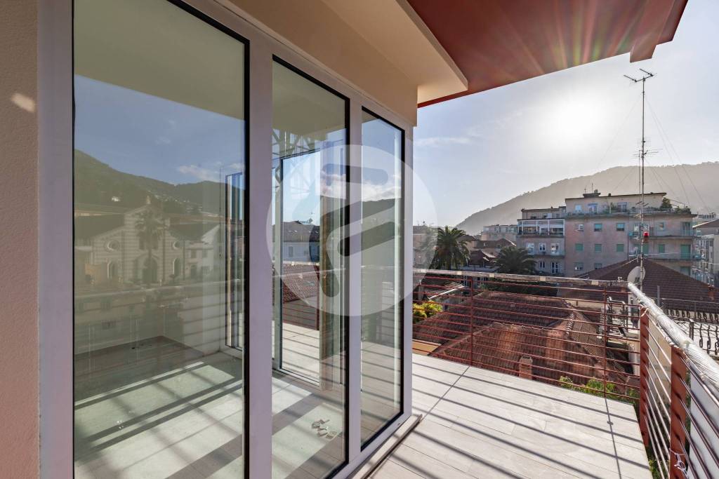 appartamento in vendita ad Alassio