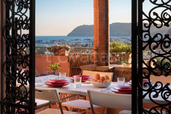 casa indipendente in vendita ad Alassio in zona Solva