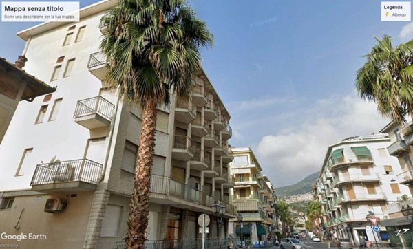 intera palazzina in vendita ad Alassio
