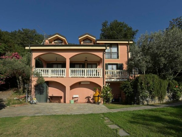 casa indipendente in vendita ad Alassio in zona Solva