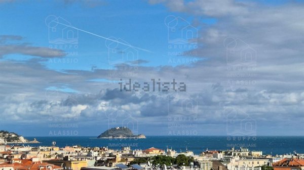 appartamento in vendita ad Alassio