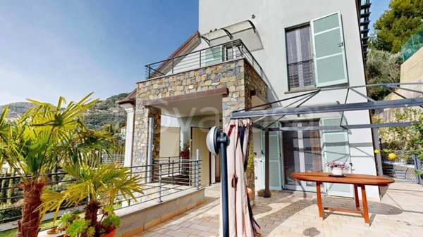 appartamento in vendita ad Alassio