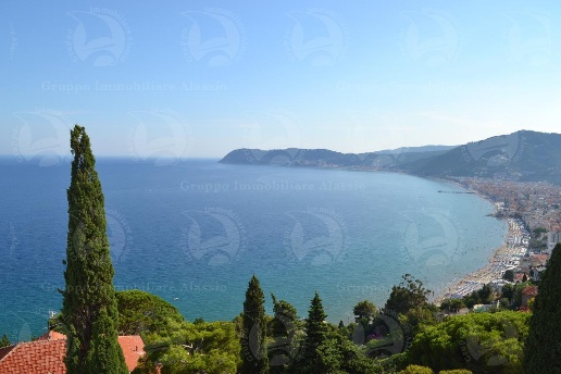 appartamento in vendita ad Alassio